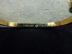 gucci snake brace sign